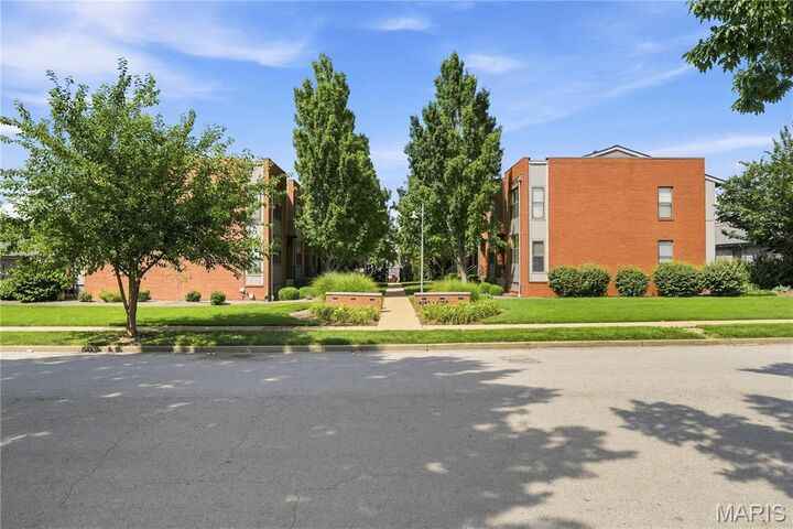 Property Photo: 4155 McPherson Avenue MO 63108