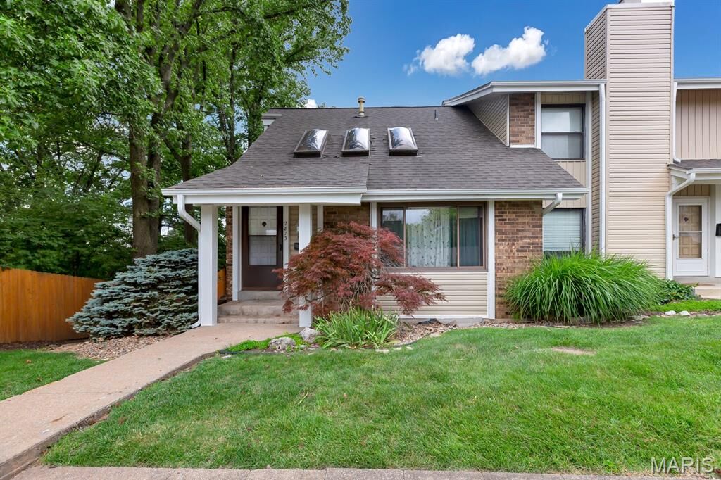 Property Photo:  2873 Fairways Circle N  MO 63303 