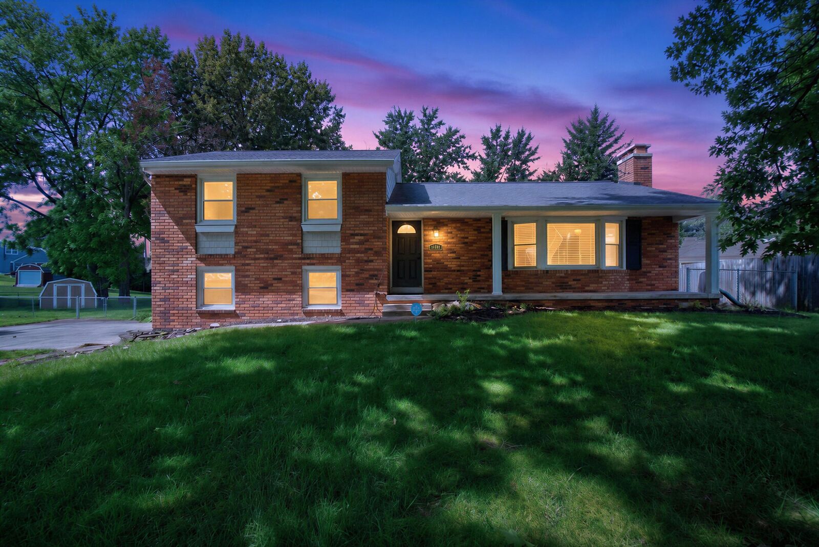 Property Photo:  2000 Cascade Drive  MI 49203 