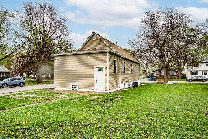 Property Photo: 3300 Butler Avenue IL 60475