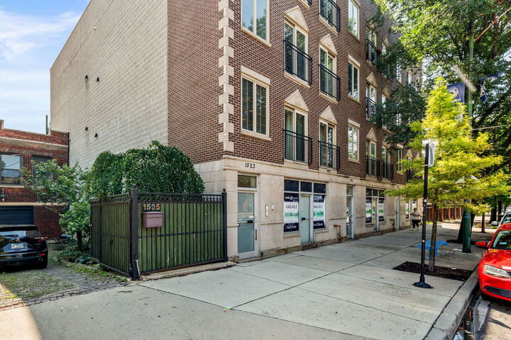 Property Photo:  1523 N Ashland Avenue 3  IL 60622 