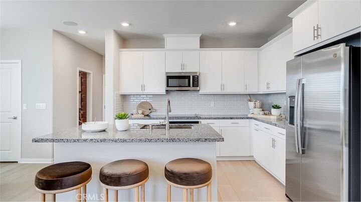 Property Photo:  2723 Cloudview Privado  CA 91761 