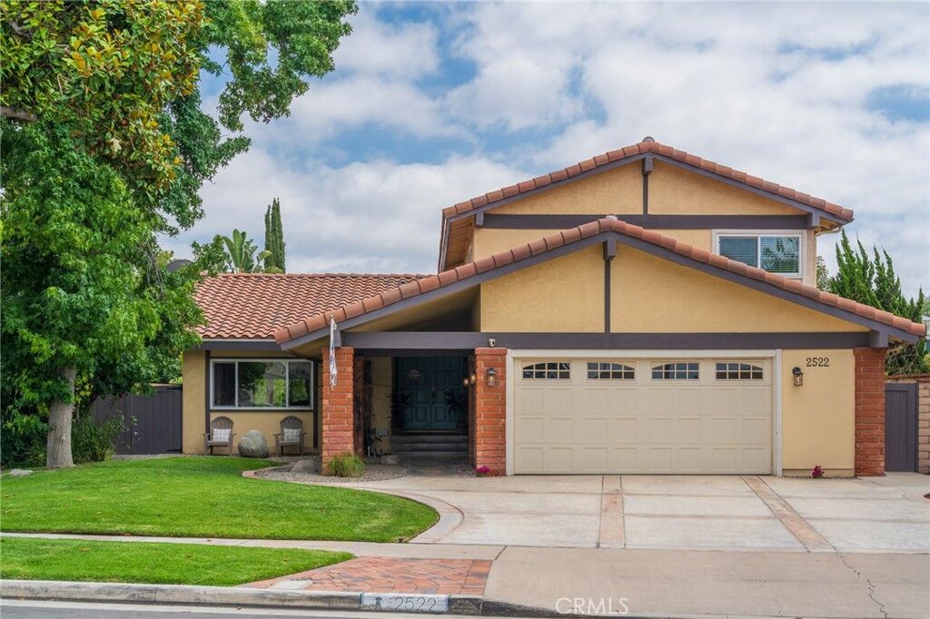 Property Photo:  2522 E Diana  CA 92806 
