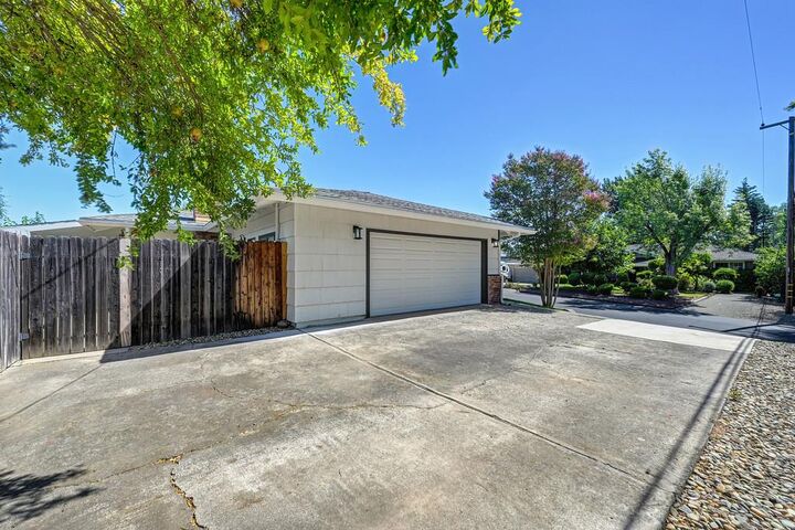 Property Photo: 8440 Ranchita Way CA 95628