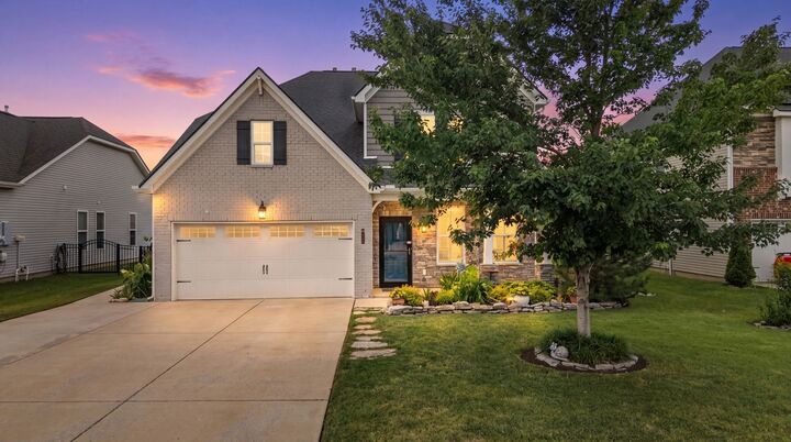 Property Photo: 3619 Willow Bay Ln TN 37128