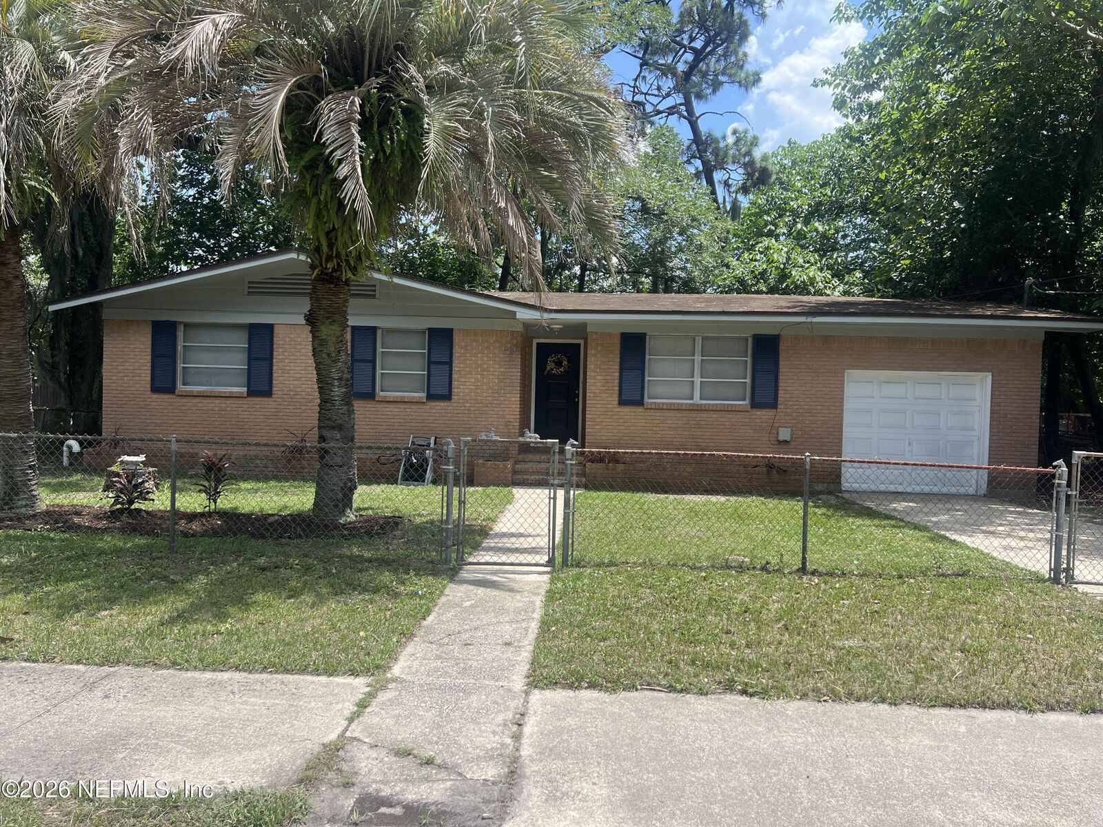 Property Photo: 8306 Eaton Avenue FL 32211