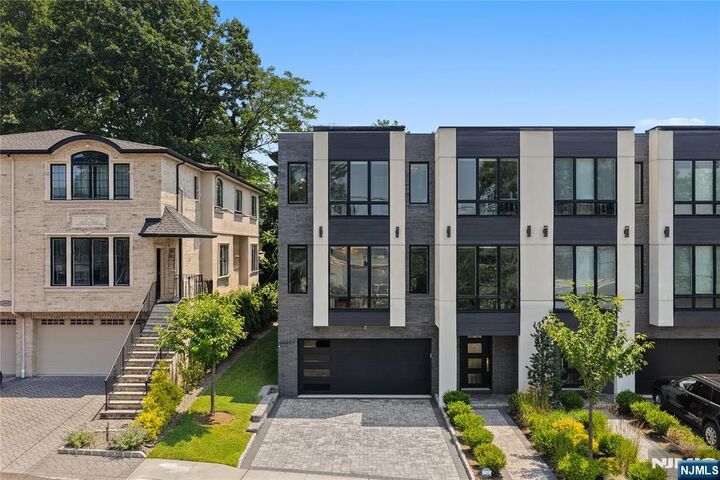Property Photo:  2038 Hoefleys Lane A  NJ 07024 