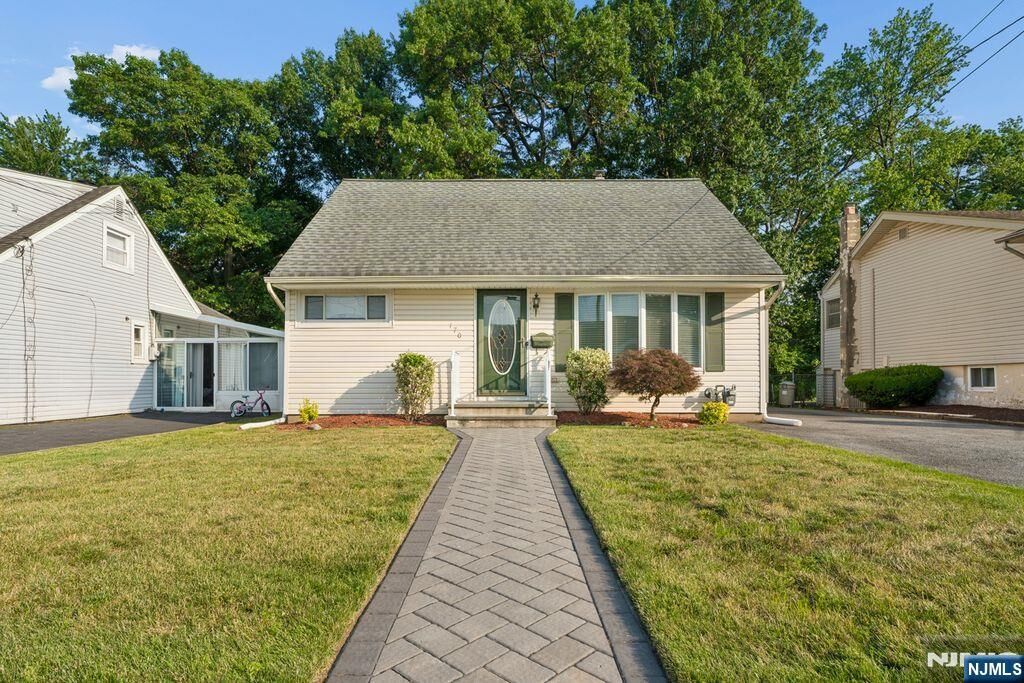Property Photo:  170 Colonial Avenue  NJ 07663 