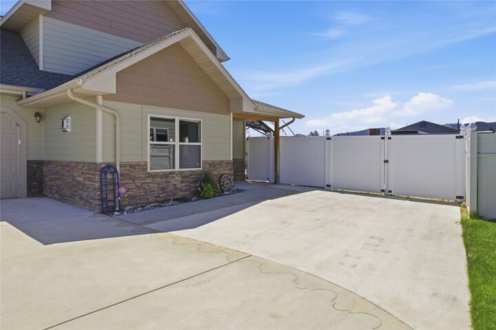 Property Photo:  940 Expedition Trail  MT 59602 