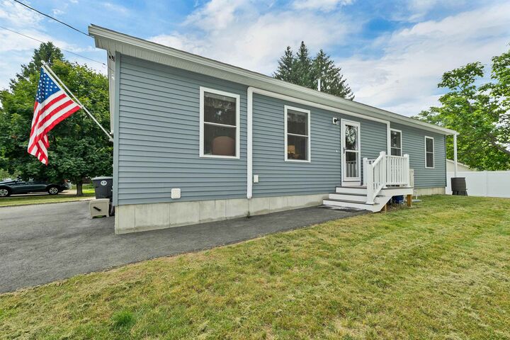 Property Photo:  3 Carver Street  NH 03235 