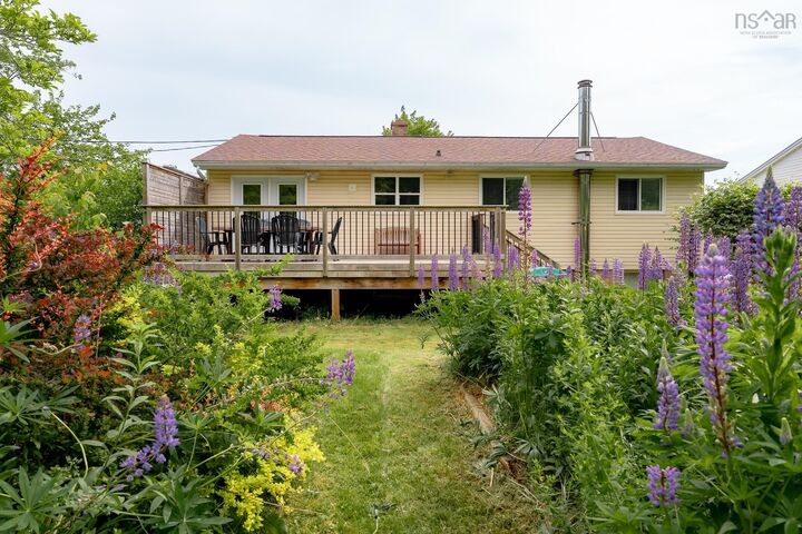 Property Photo: 38 Boling Green Crescent NS B2V 1J8
