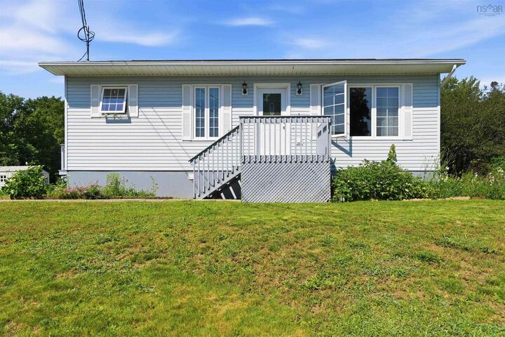 Property Photo:  117 First Avenue  NS B0V 1A0 
