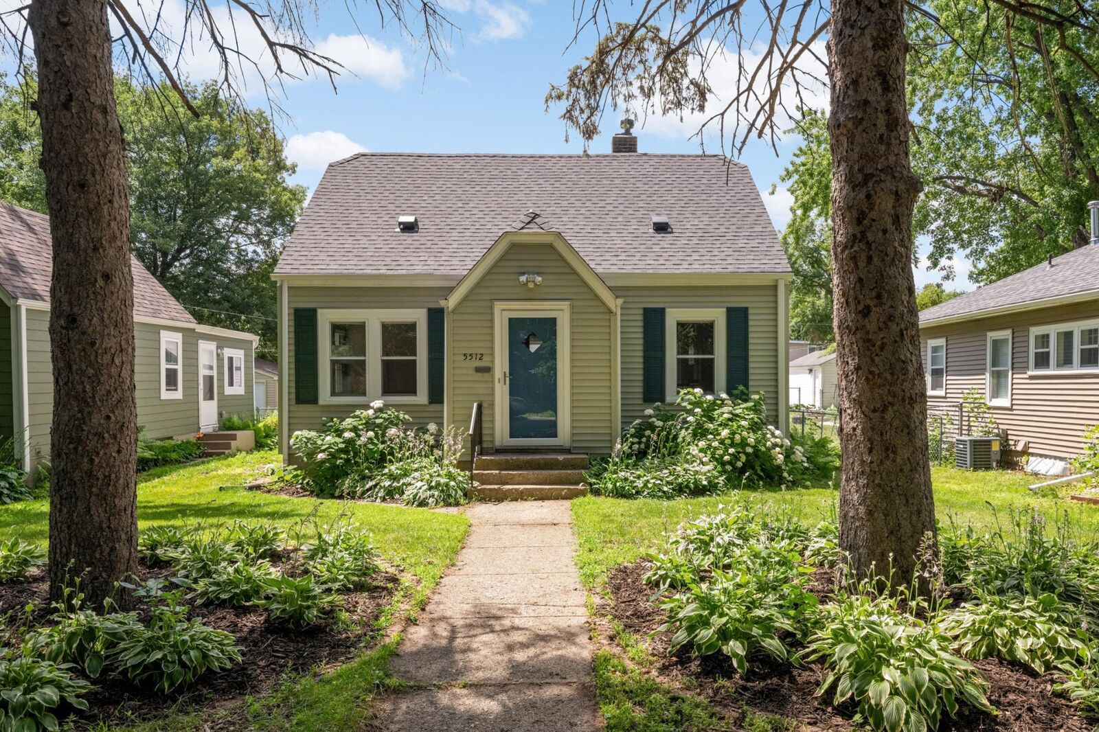Property Photo:  5512 34th Avenue S  MN 55417 