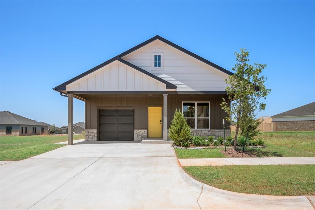 Property Photo:  4105 NW 180th Terrace  OK 73012 
