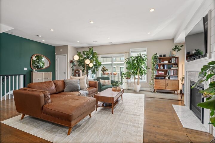 Property Photo:  15 Wendeller St 2  MA 02127 