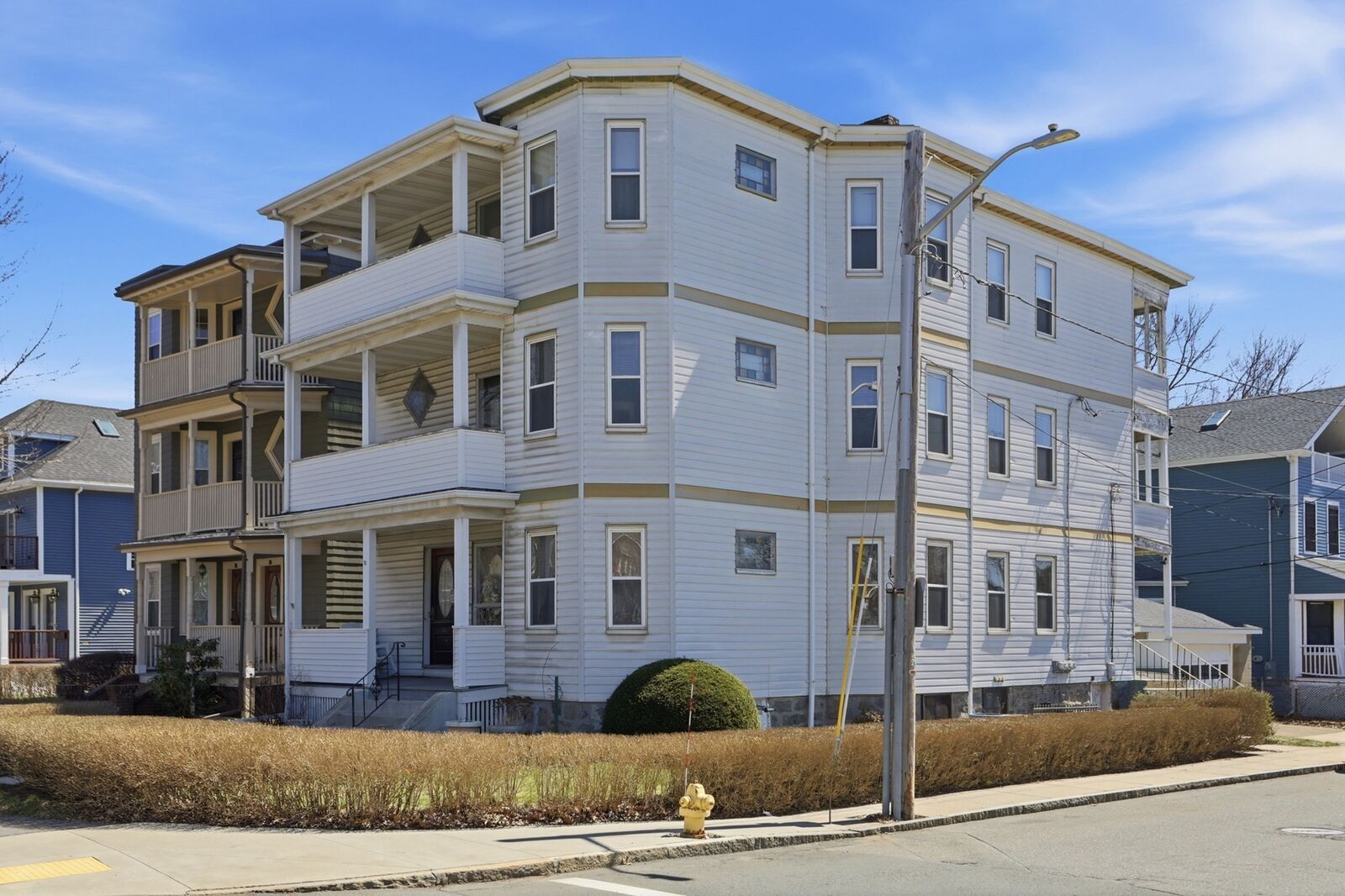 Property Photo: 320 Fellsway West MA 02155