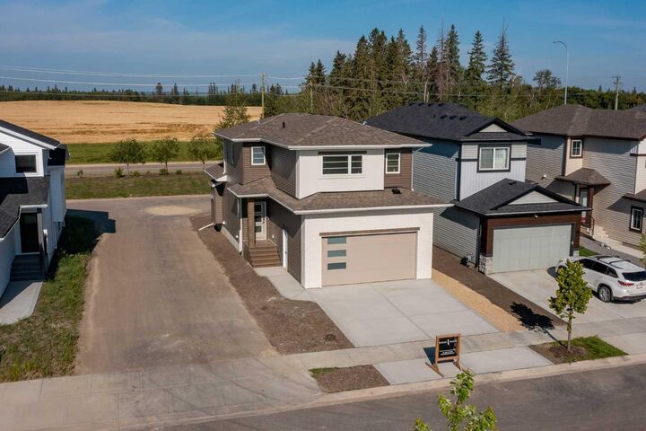 Property Photo:  60 Emmett Crescent  AB T4P 3G7 