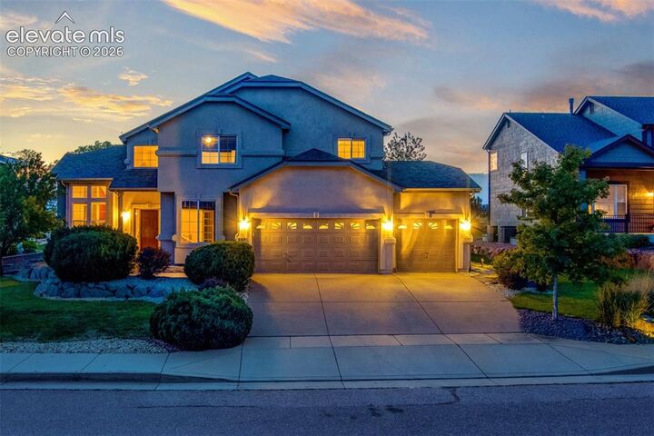 Property Photo:  387 Fox Run Circle  CO 80921 