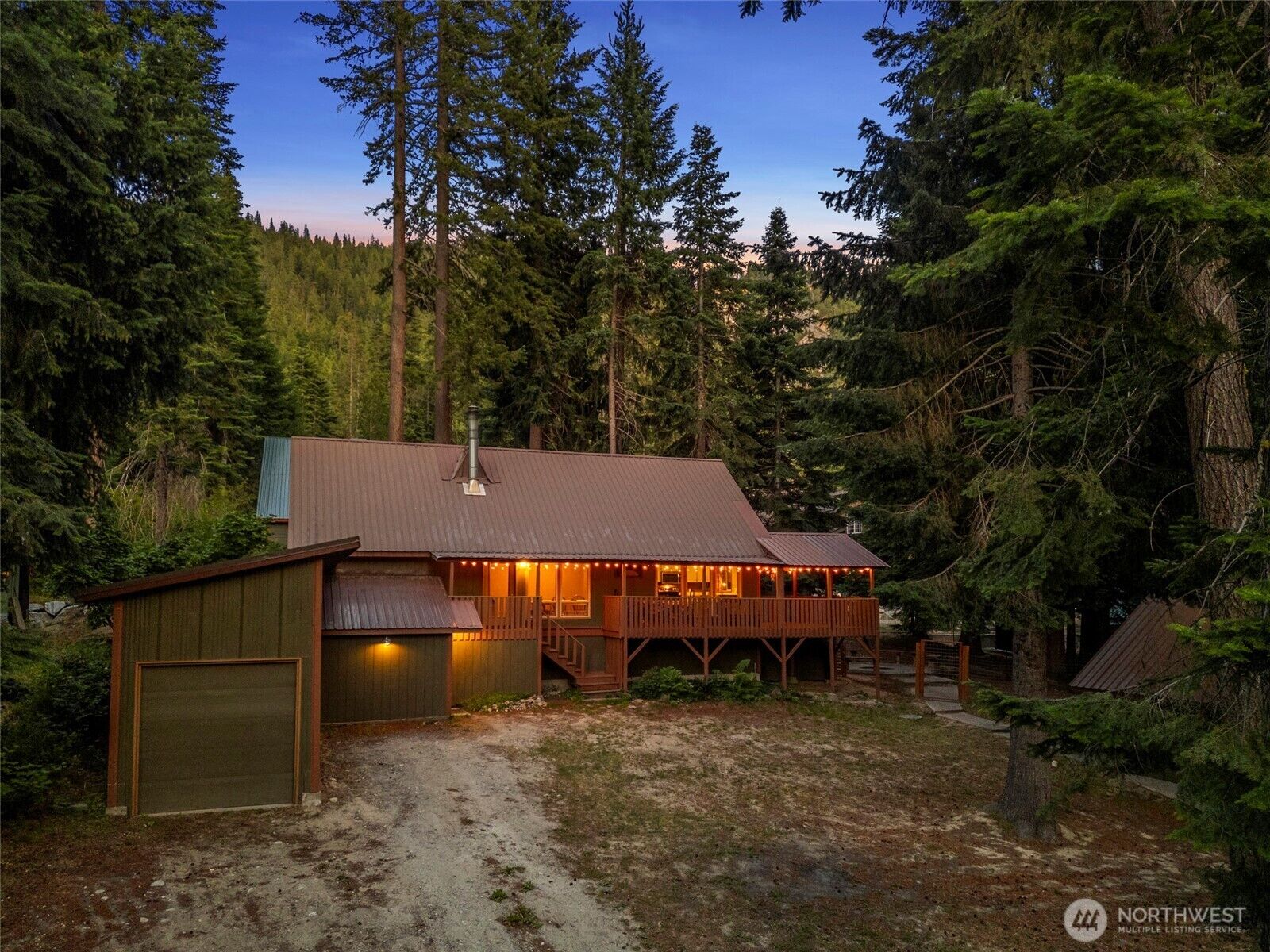 Property Photo:  3022  Memory Lane  WA 98826 