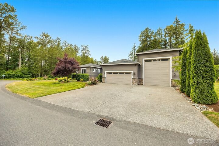 Property Photo: 11306 143rd Drive NE WA 98258
