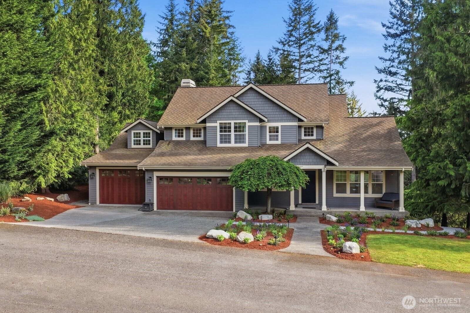 Property Photo: 11720 201st Place NE WA 98053