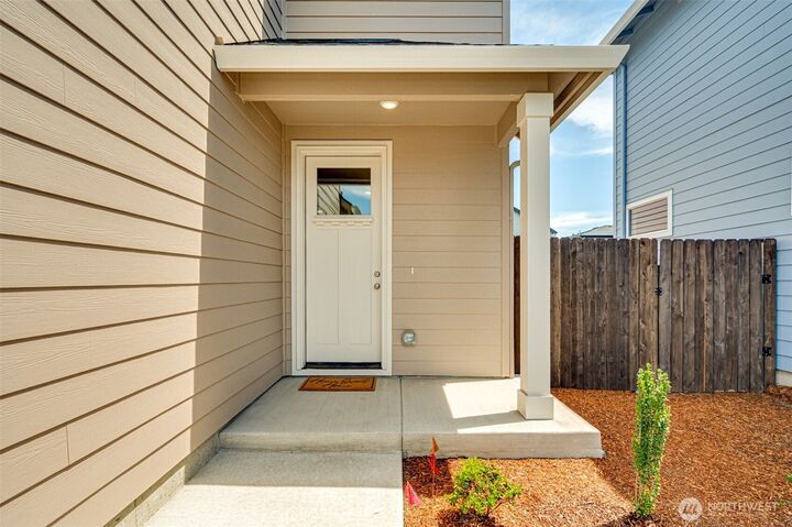 Property Photo: 3431 SE 8th Avenue WA 98604