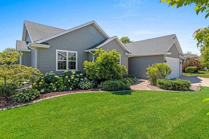 Property Photo:  1905 Wasilla Lane  WI 54956-9427 