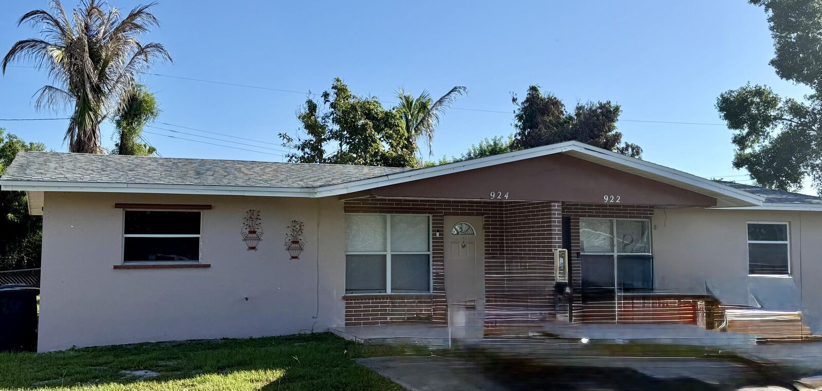 Property Photo: 924 Skylark Drive FL 34982