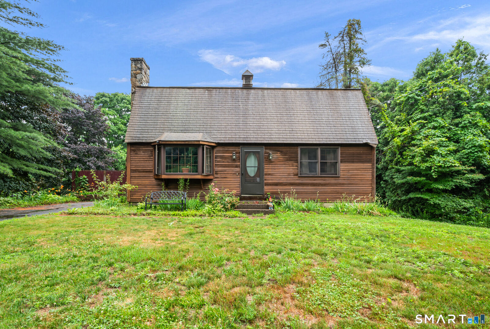 Property Photo:  