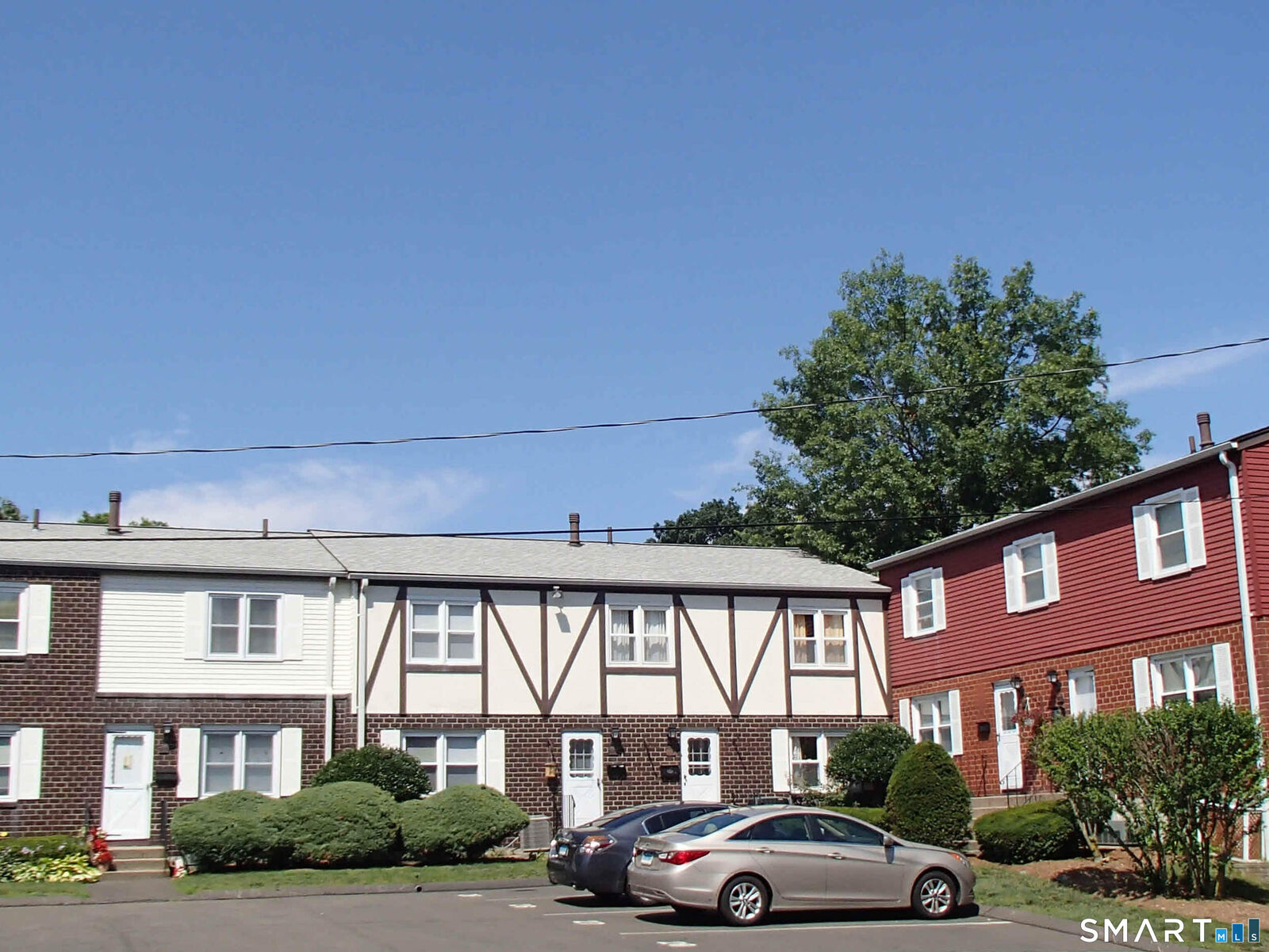 Property Photo:  25 Savin Park 25  CT 06516 