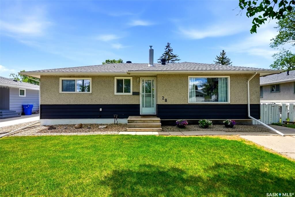 Property Photo: 28 Cameron Crescent SK S4S 2X2