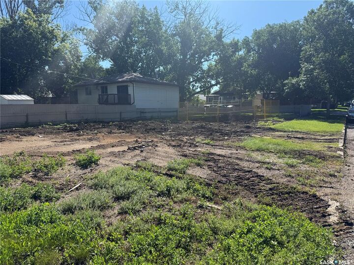 Property Photo:  200 Cruise Street  SK S7N 2C3 
