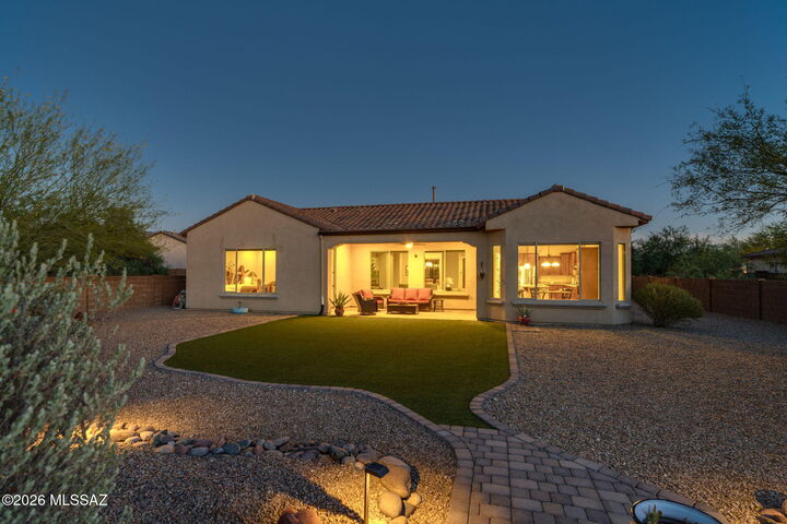 Property Photo:  10823 E Fairacres Place  AZ 85749 