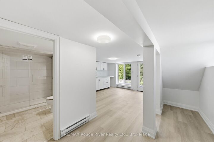 Property Photo: 144 Macdonald Avenue Unit C ON K8N 3Y3