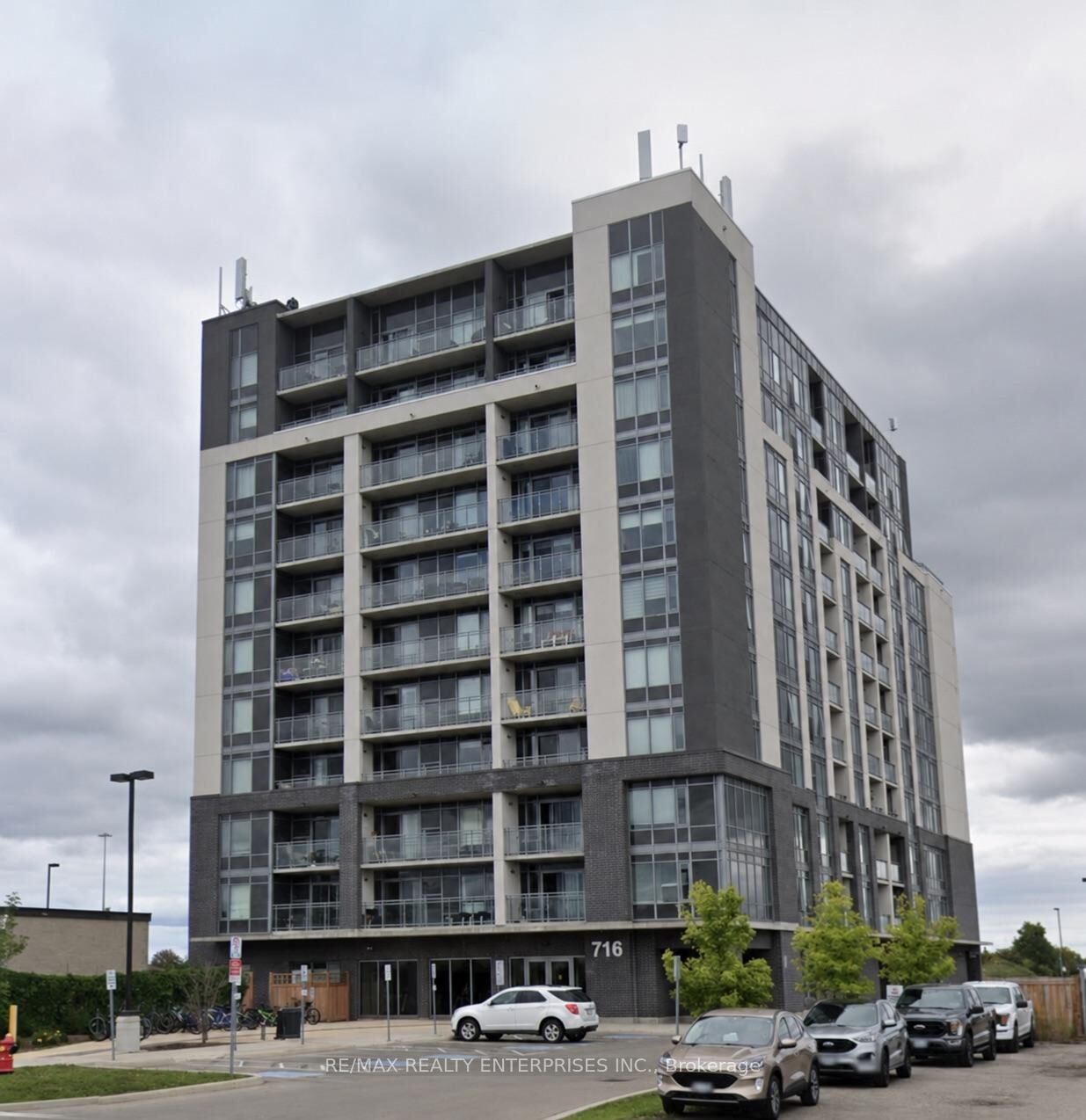 Property Photo: 716 Main Street E 502 ON L9T 3P6