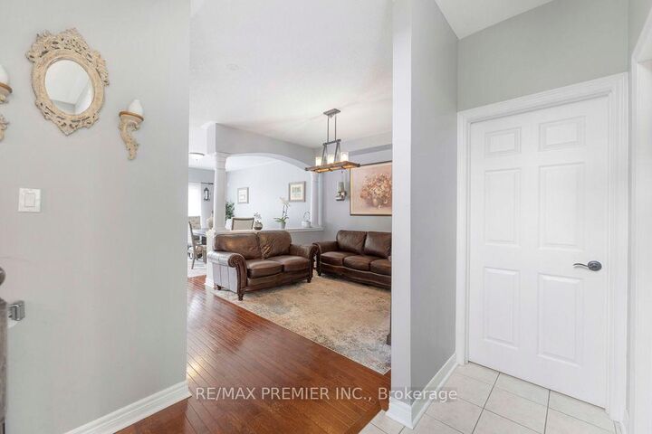 Property Photo:  1248 Mary-Lou Street  ON L9S 0C1 