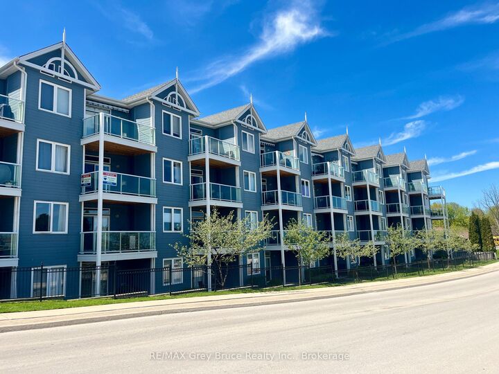 Property Photo: 34 Bayfield Street 308 ON N4L 1Y2