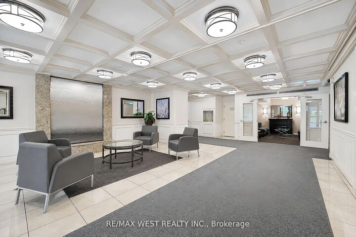 Photo de la propriété: 3300 Don Mills Road 510 ON M2J 4X7