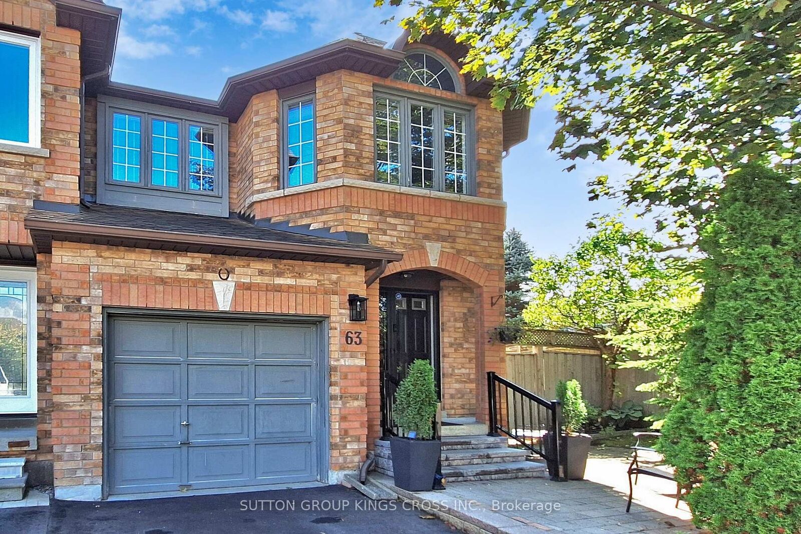 Property Photo: 63 Mistleflower Court ON L4E 3T9