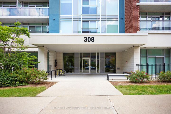 Property Photo: 308 Lester Street 619 ON N2L 3W6