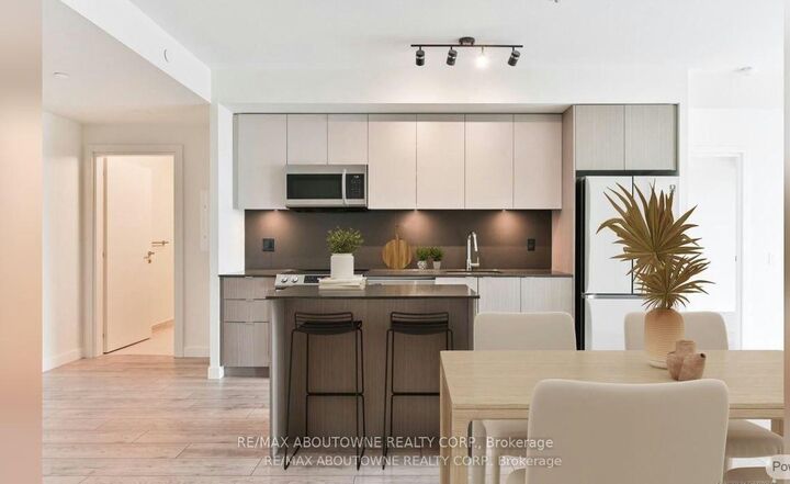 Property Photo: 133 Bronte Road B0402 ON L6L 3C1