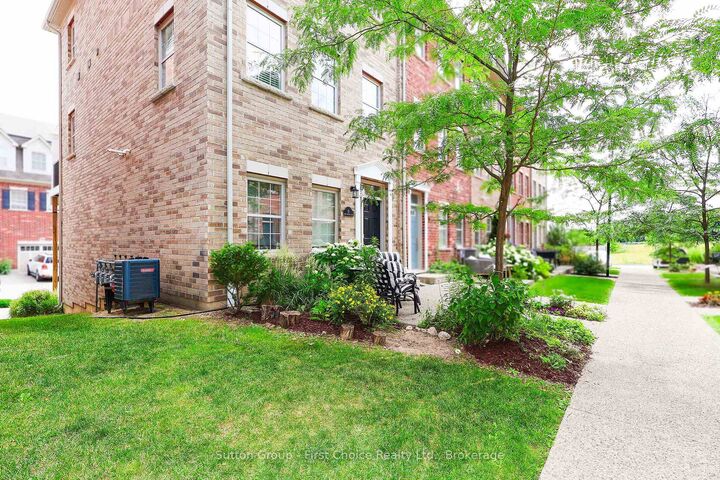 Property Photo: 11 John Russell Lane ON N2H 0B4