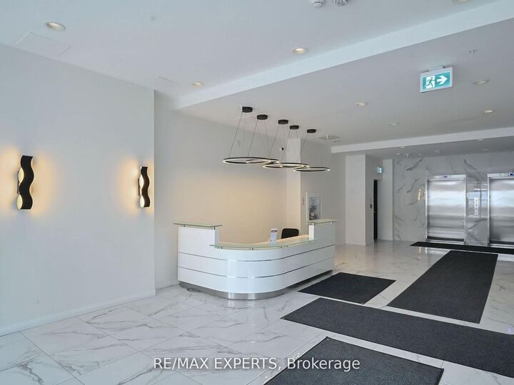 Property Photo:  128 King Street N 1202  ON N2J 0E9 