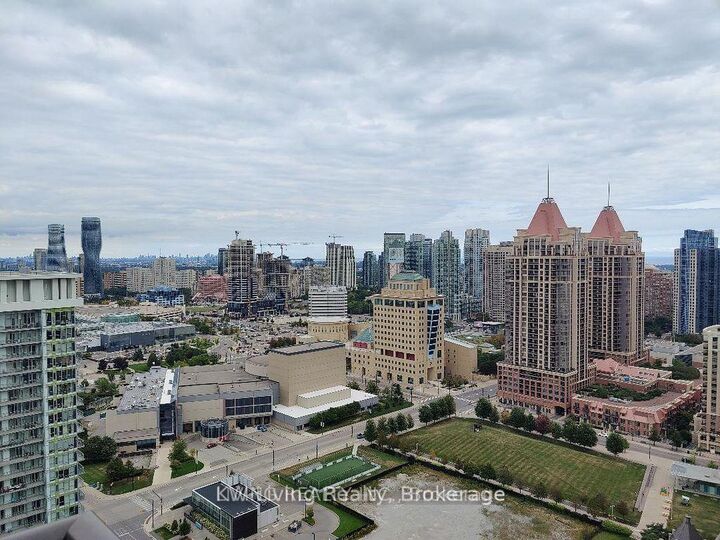 Property Photo: 385 Prince Of Wales Drive 2606 ON L5B 0C6