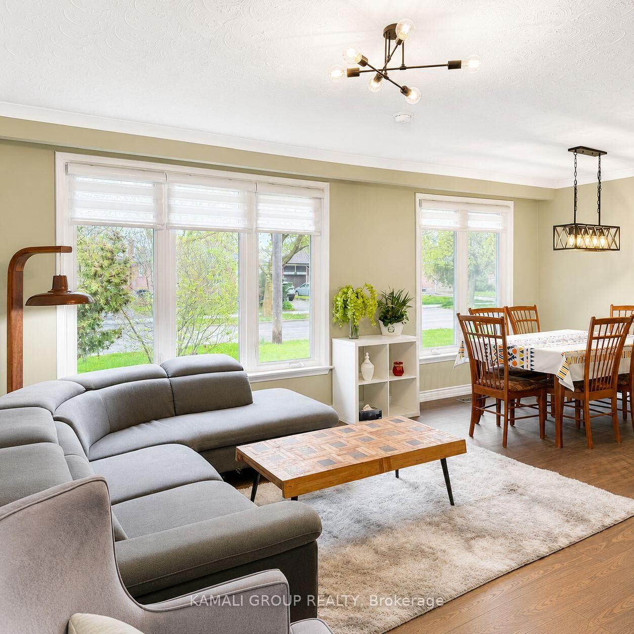 Property Photo:  267 Homewood Avenue Main  ON M2R 2N4 