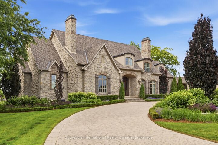 Property Photo: 28 Deer Ridge Crescent ON N2P 2L3