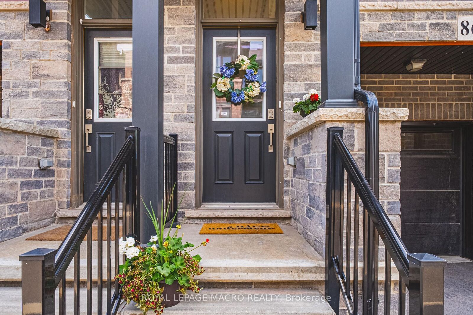 Photo de la propriété: 575 Woodward Avenue 86 ON L8H 0B3