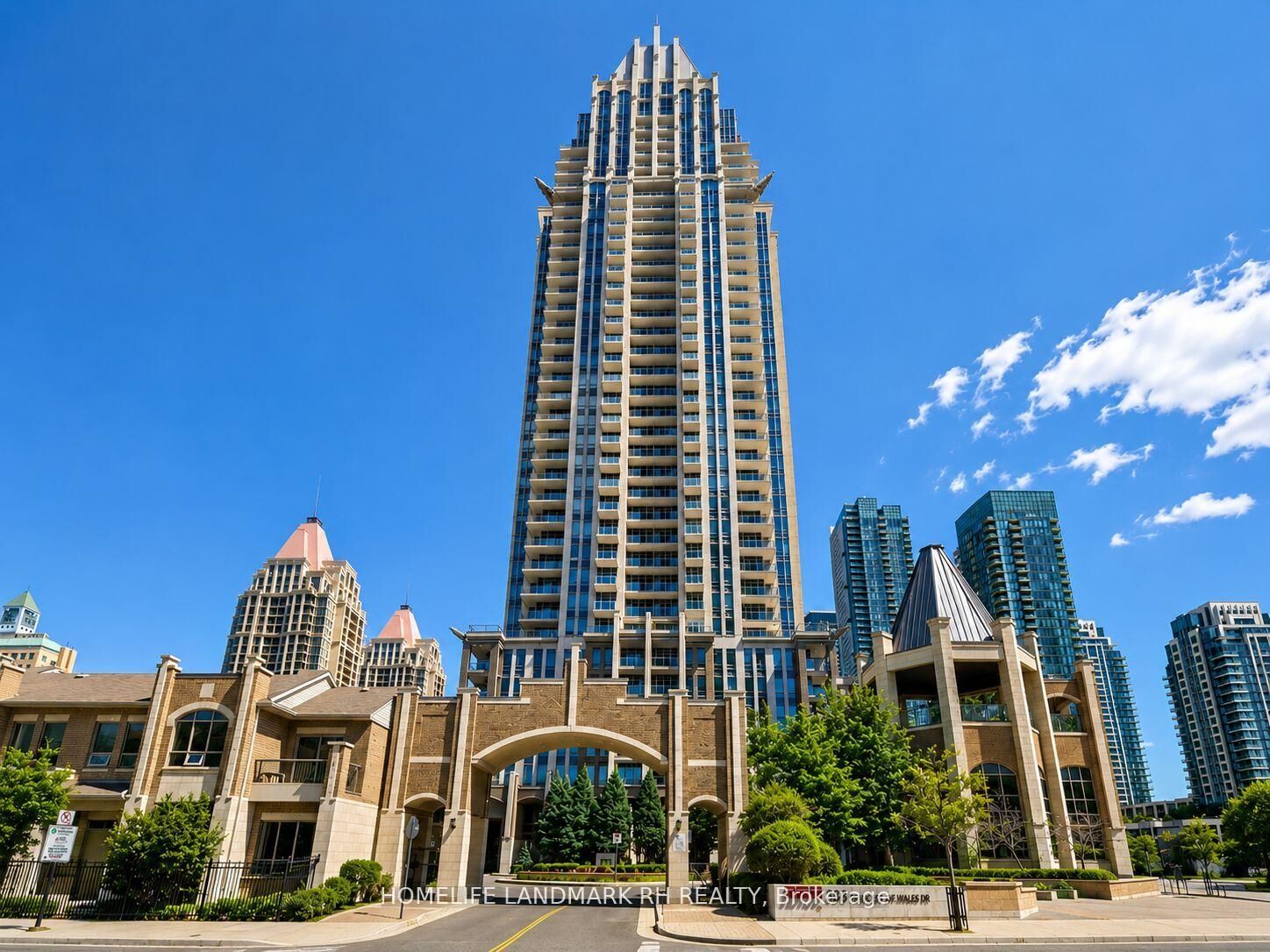 Property Photo: 388 Prince Of Wales Drive 3007 ON L5B 0A1