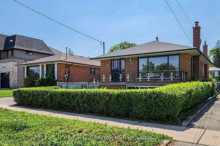 Property Photo: 70 Wexford Boulevard Bsmt ON M1R 1L3