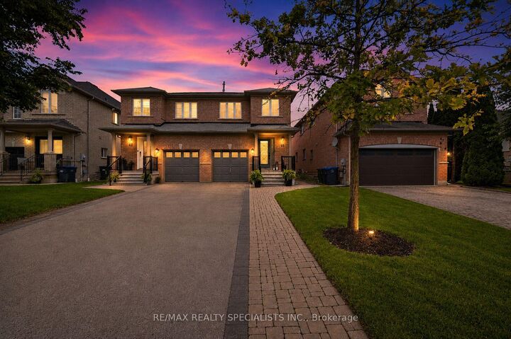 65 Ironhorse Crescent — photo 1